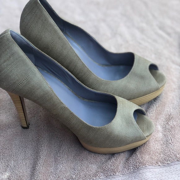 Cole Haan Nike Air Heels - Picture 4 of 8